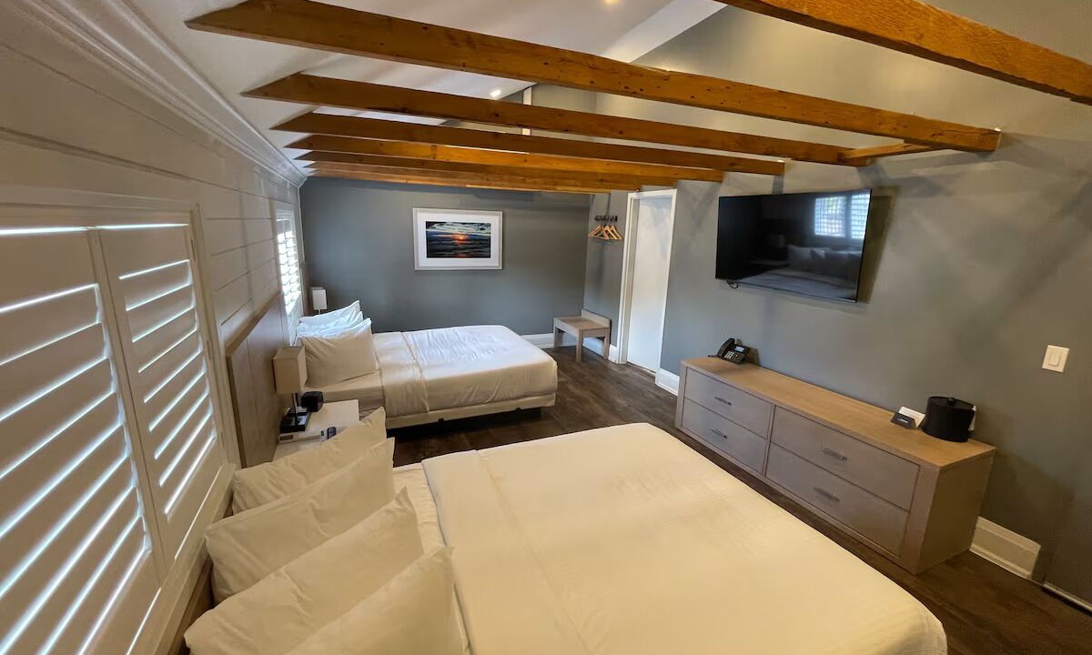 Photo of Bedroom in Grand Bend