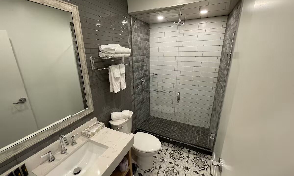 Photo of Bathroom in Grand Bend