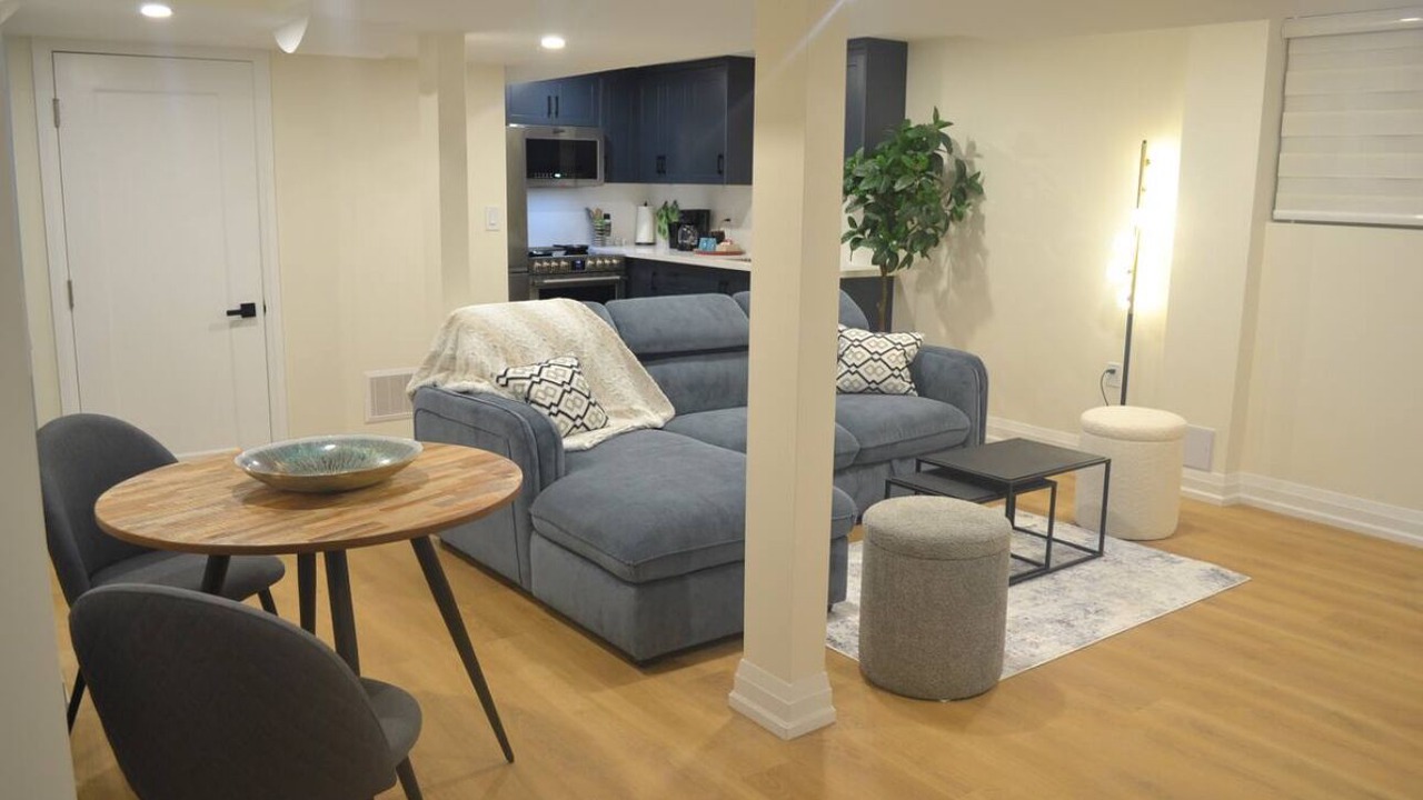 Photo of Livingroom in Erin Mills
