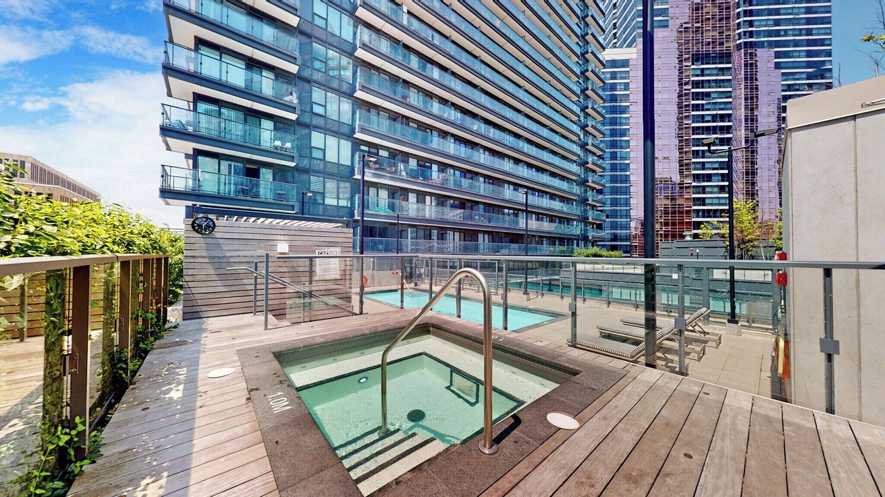 Photo of Outdoor in Bay Cloverhill