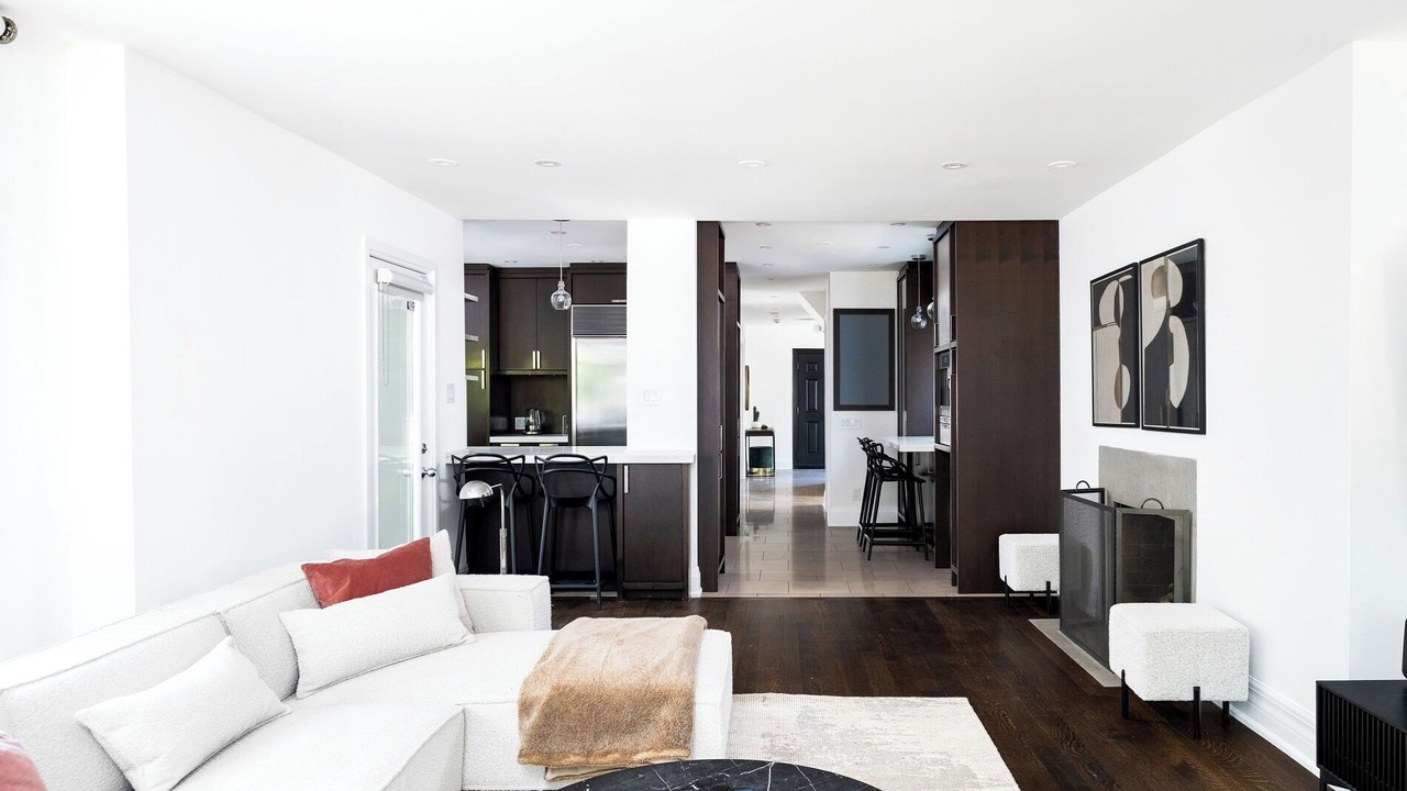 Photo of Livingroom in Midtown Toronto
