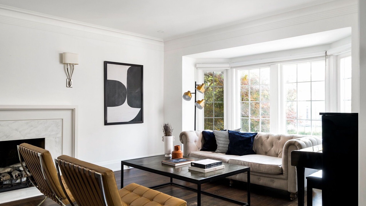 Photo of Livingroom in Midtown Toronto