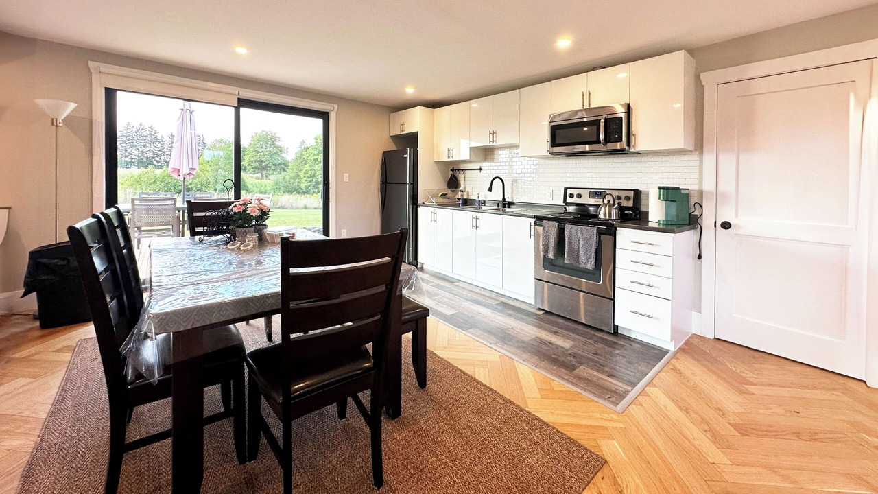 Photo of Kitchen in Thames Centre