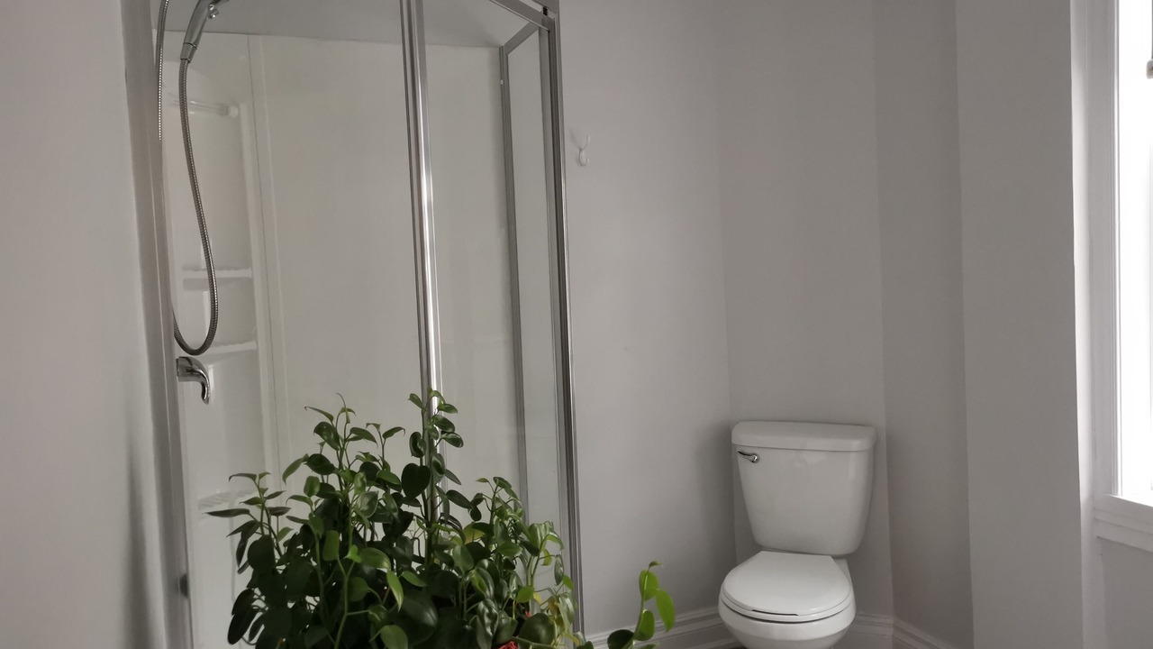 Photo of Bathroom in Vanier North
