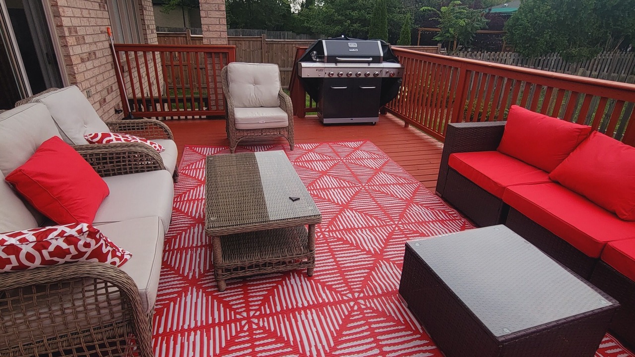 Photo of Patio Balcony in Puce