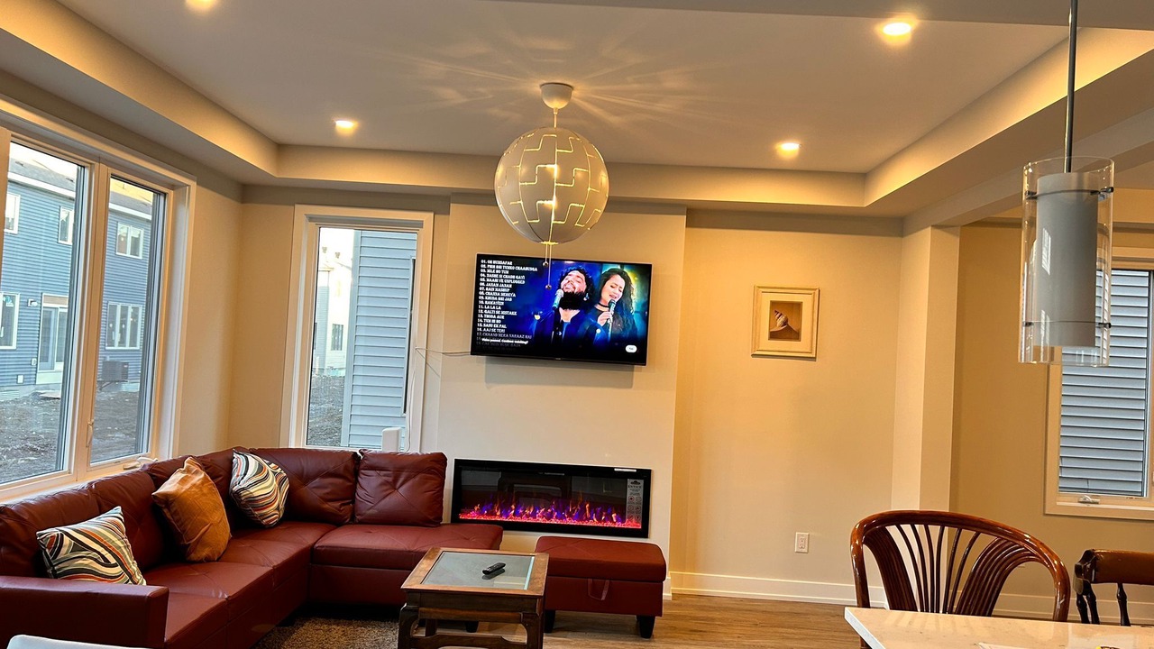 Photo of Livingroom in Ottawa Division