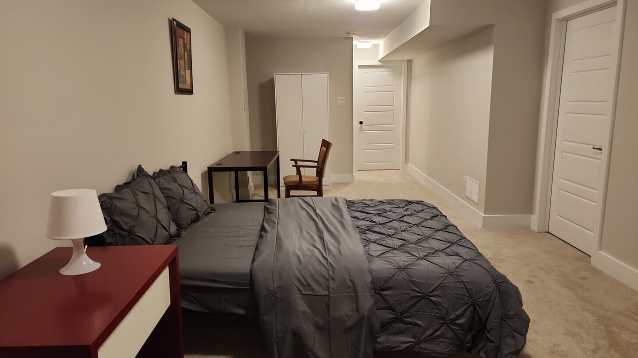 Photo of Bedroom in Ottawa Division