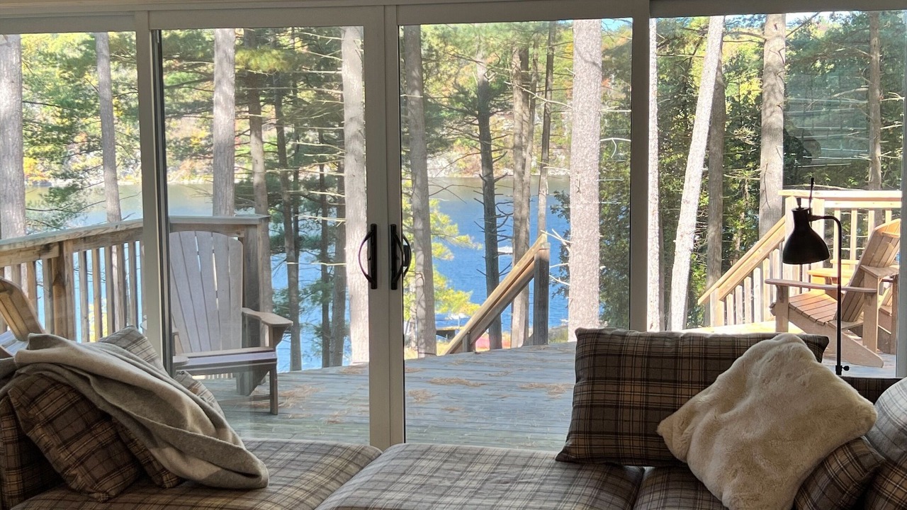 Photo of Livingroom in Frontenac