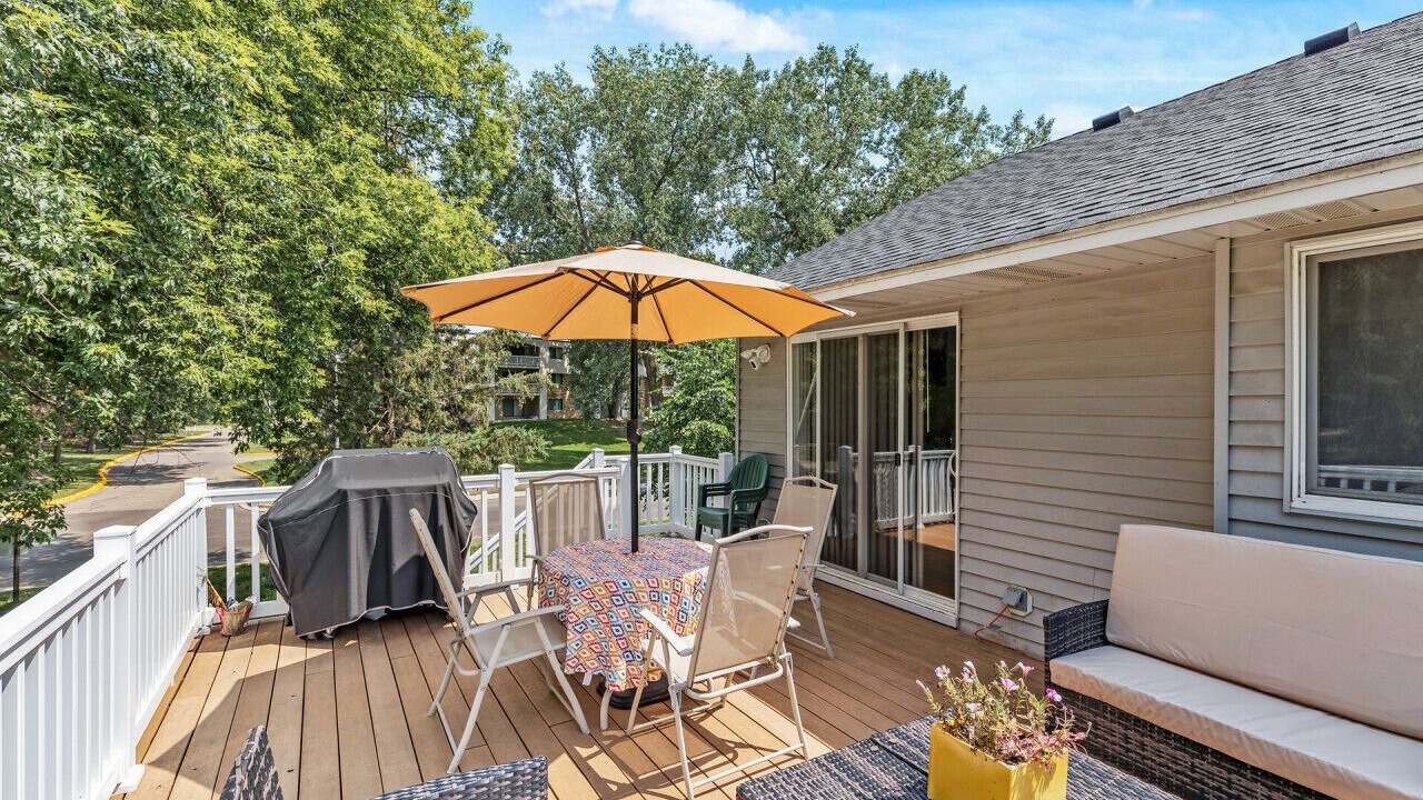 Photo of Patio Balcony in Burnsville