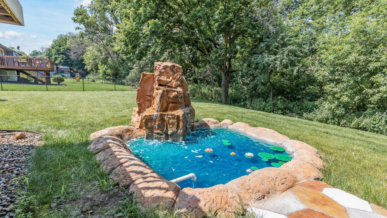 Photo of Outdoor in Burnsville