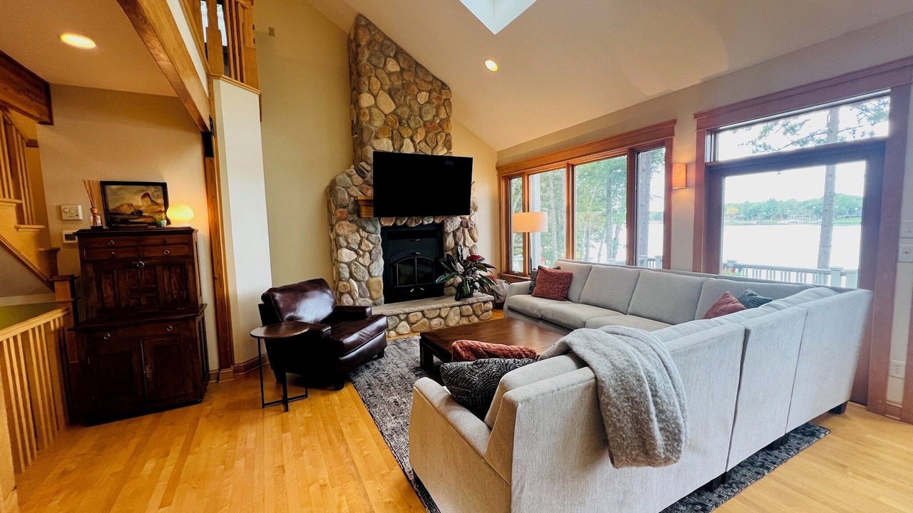 Photo of Livingroom in Crosslake