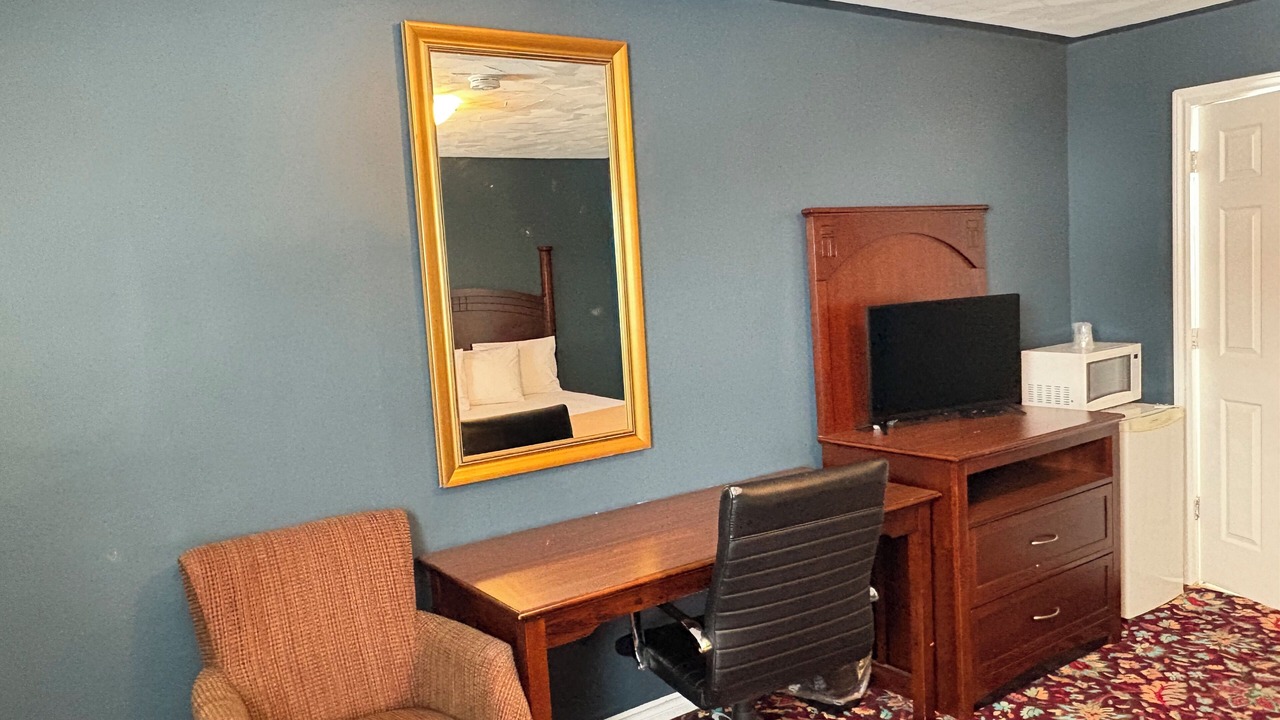 Photo of Bedroom in Sarnia
