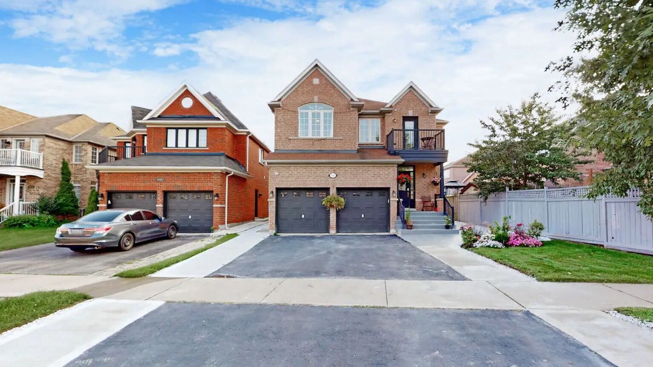 Photo of Outdoor in Churchill Meadows
