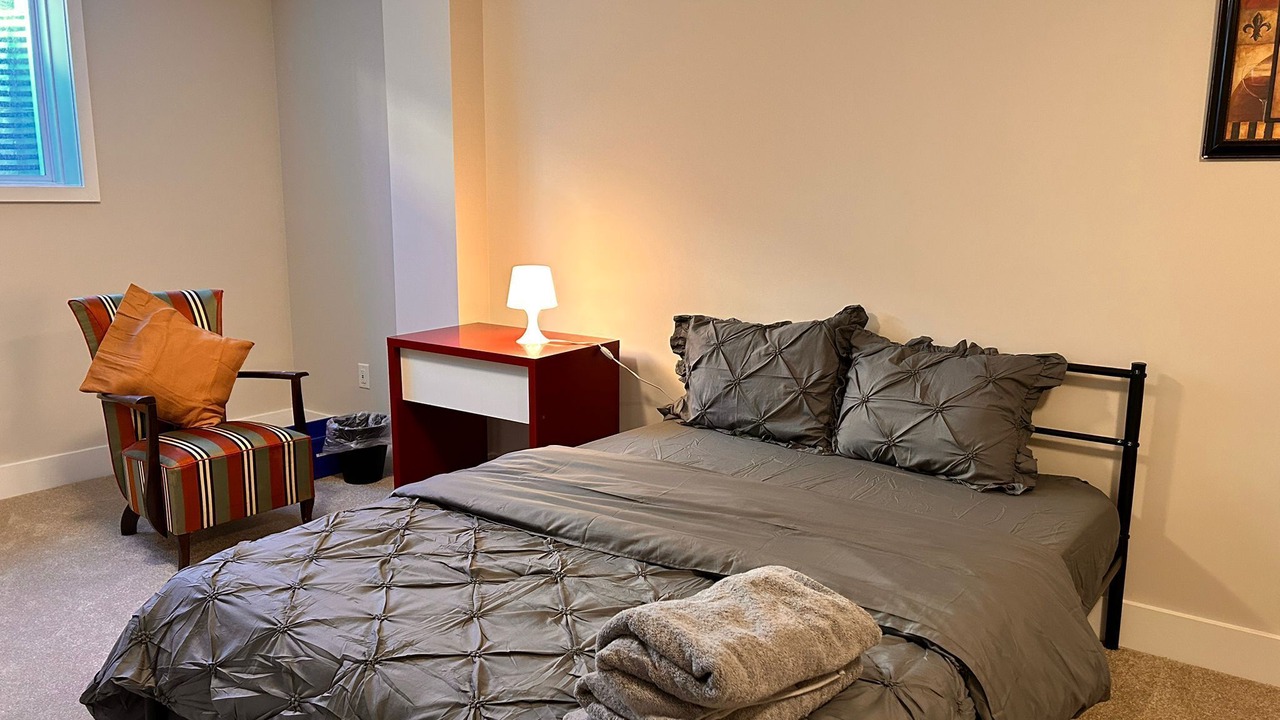 Photo of Bedroom in Ottawa Division