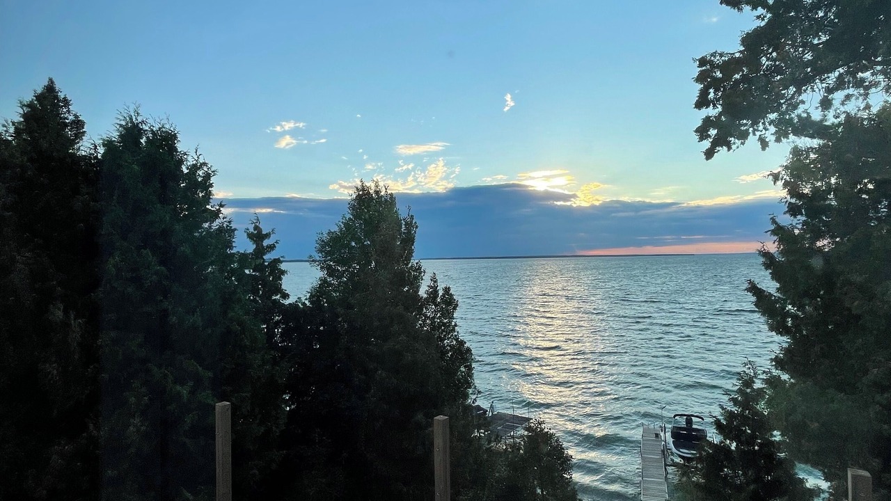 Photo of Outdoor in Brock