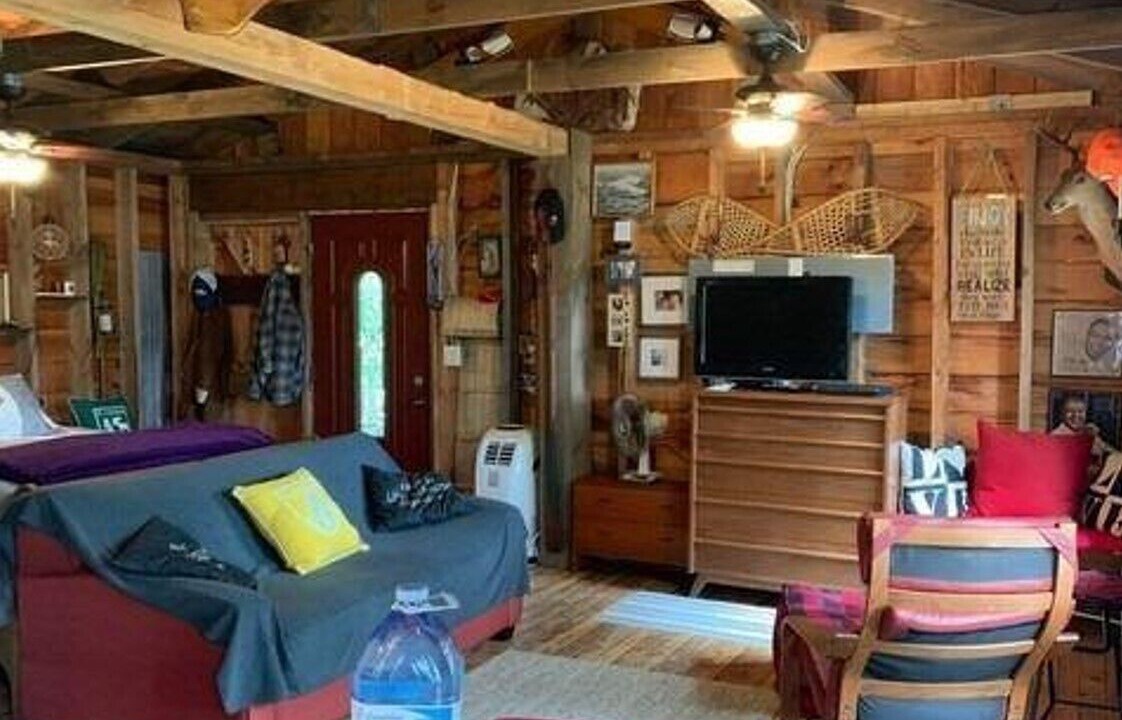Photo of Livingroom in Hastings Highlands
