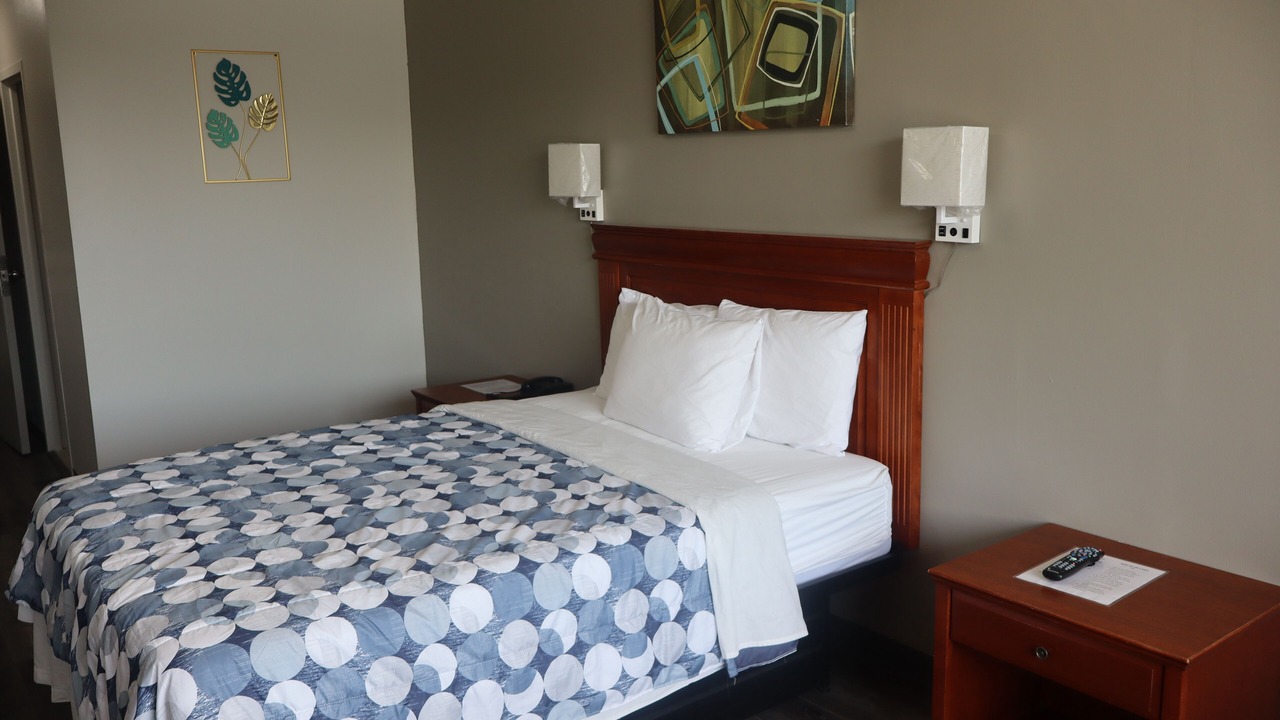 Photo of Bedroom in Parry Sound