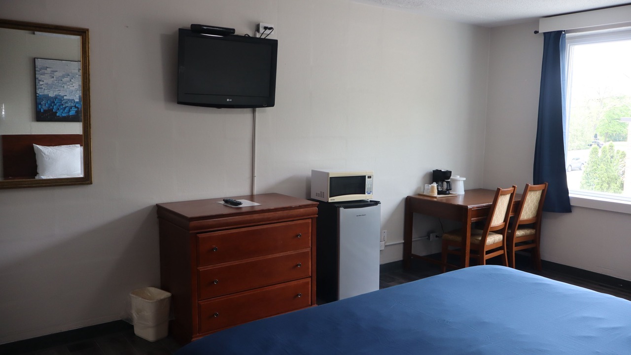 Photo of Bedroom in Parry Sound