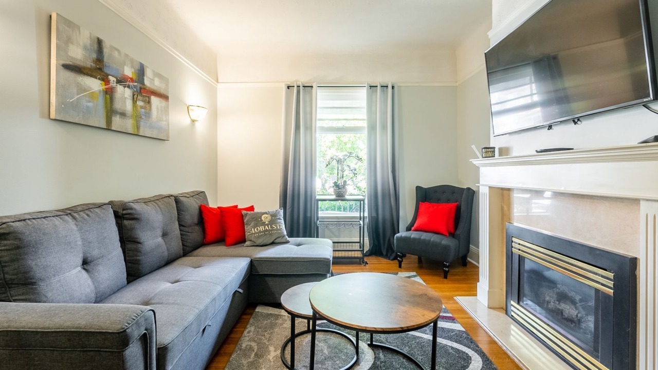 Photo of Livingroom in Little Italy