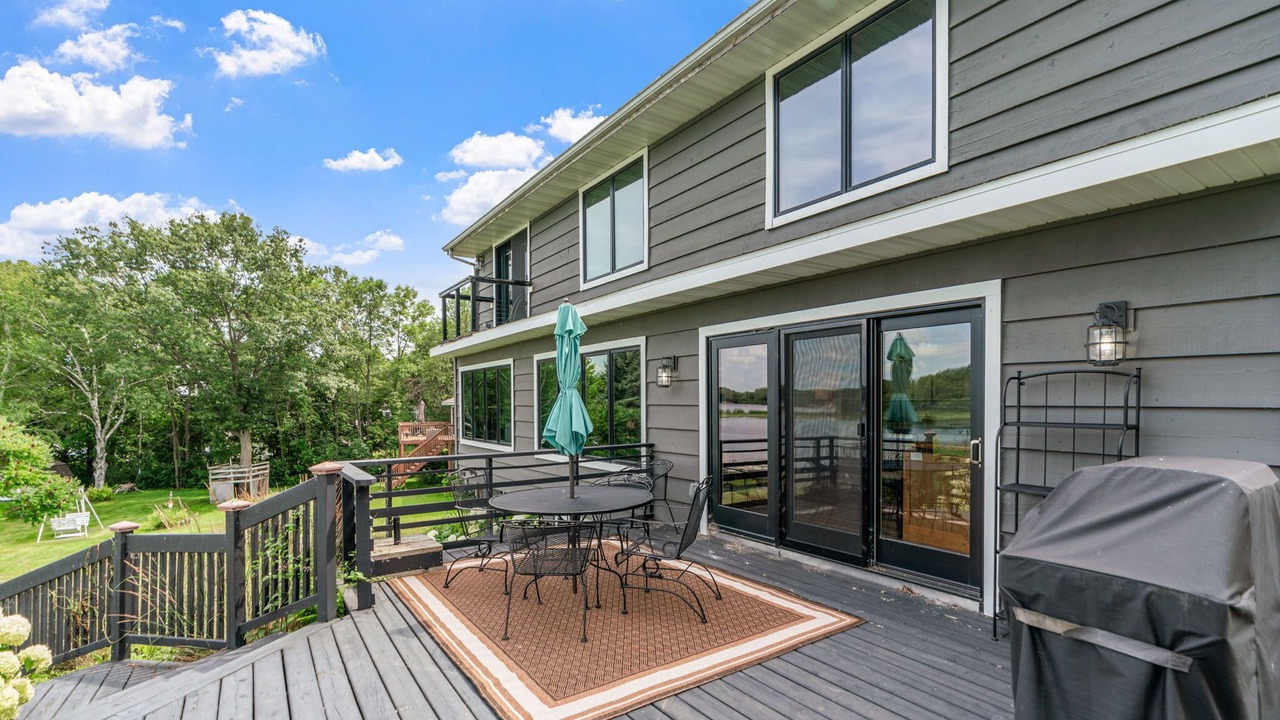 Photo of Patio Balcony in Lindstrom