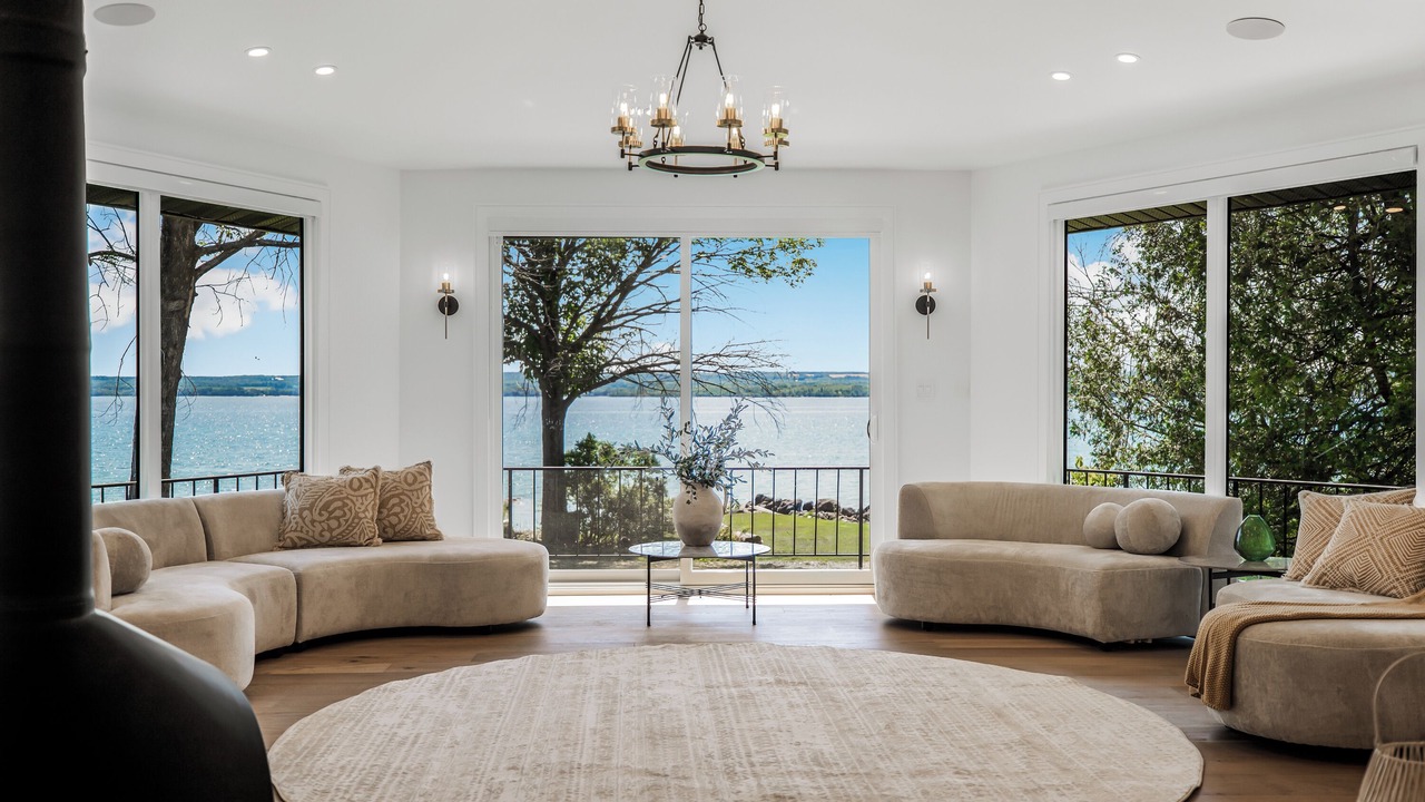 Photo of Livingroom in Georgian Bluffs