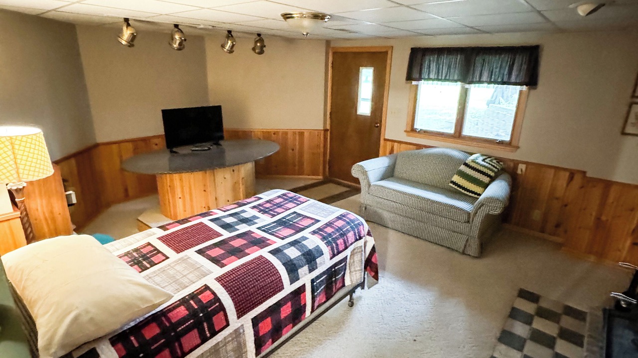 Photo of Others in Aitkin