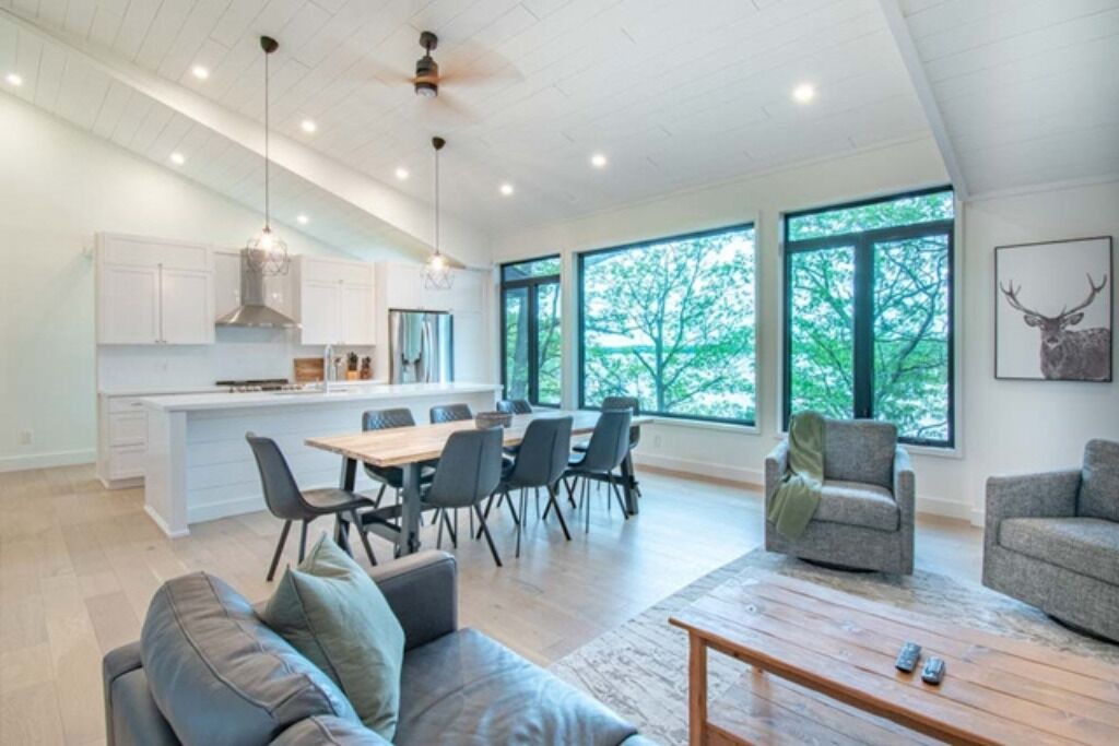 Photo of Livingroom in Severn