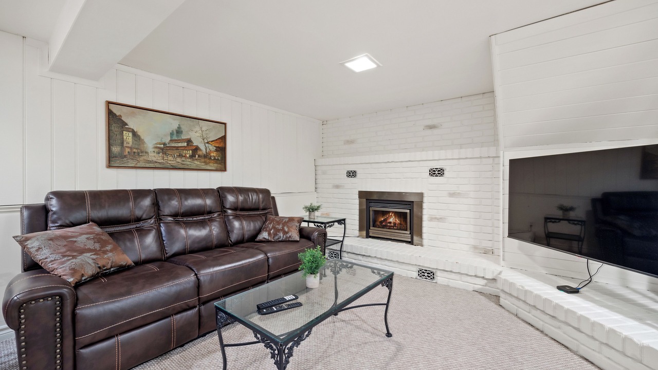 Photo of Livingroom in Rosedale