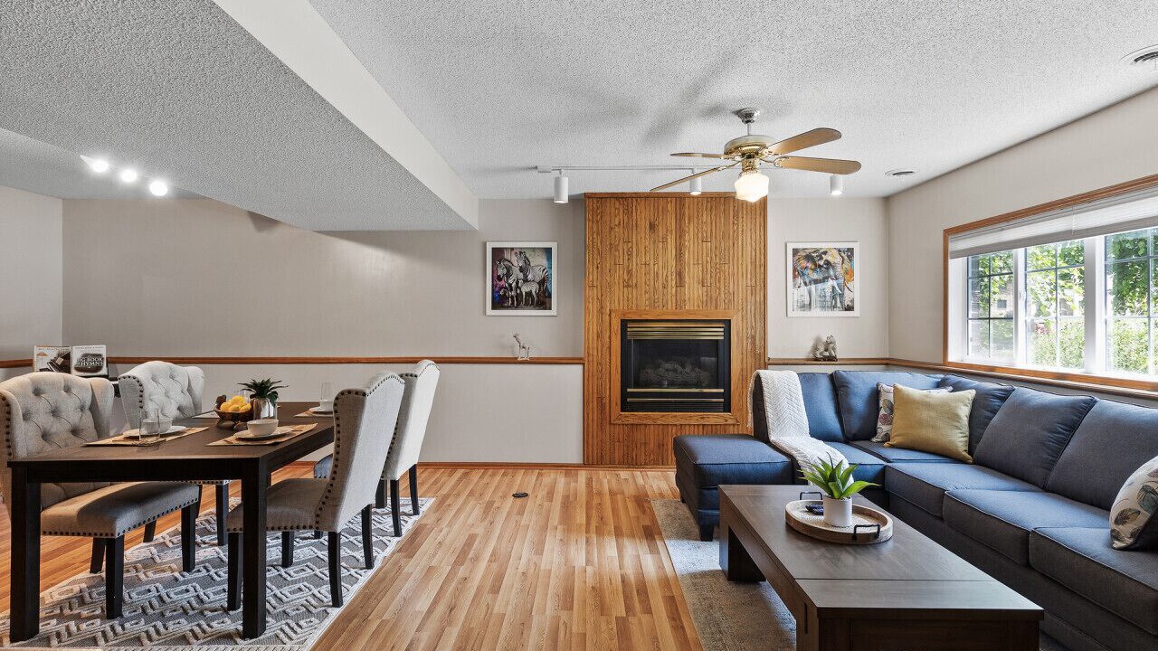 Photo of Livingroom in Burnsville