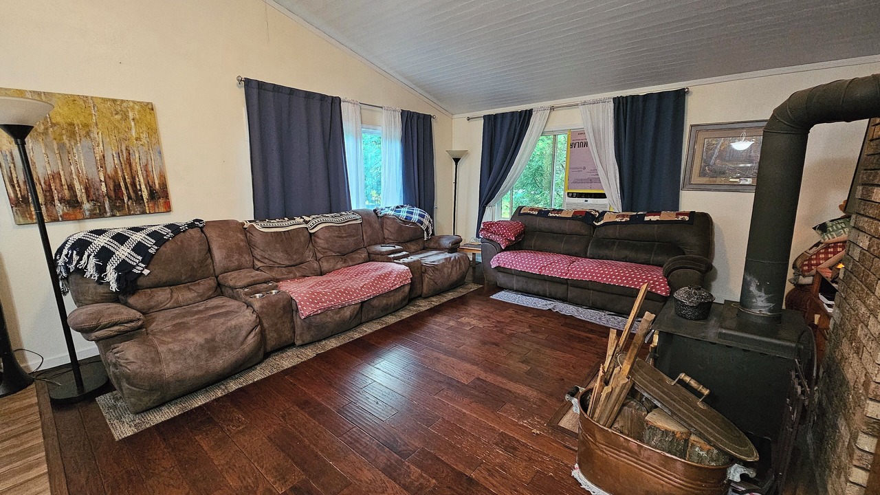Photo of Livingroom in Aitkin