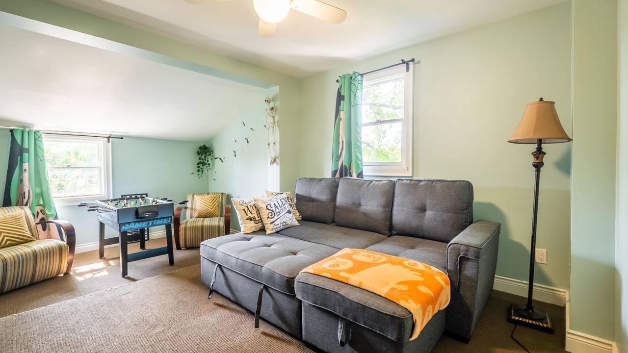 Photo of Livingroom in Little Italy