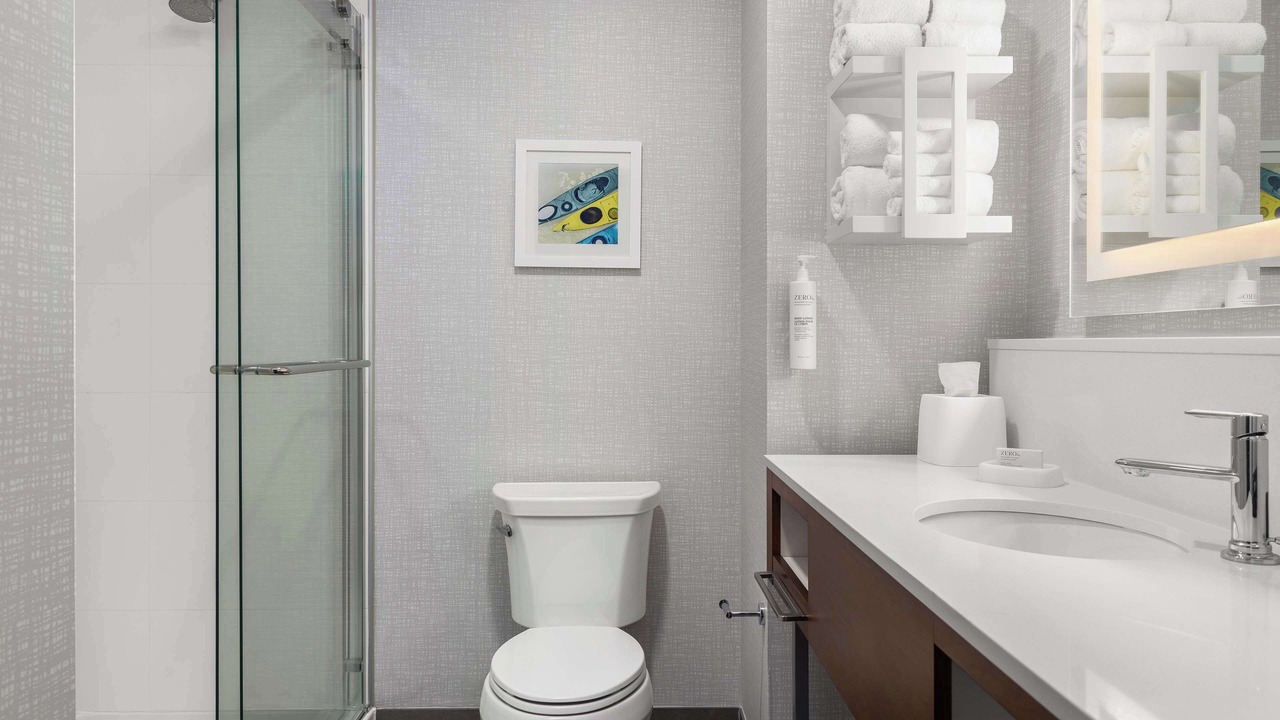 Photo of Bathroom in Mono