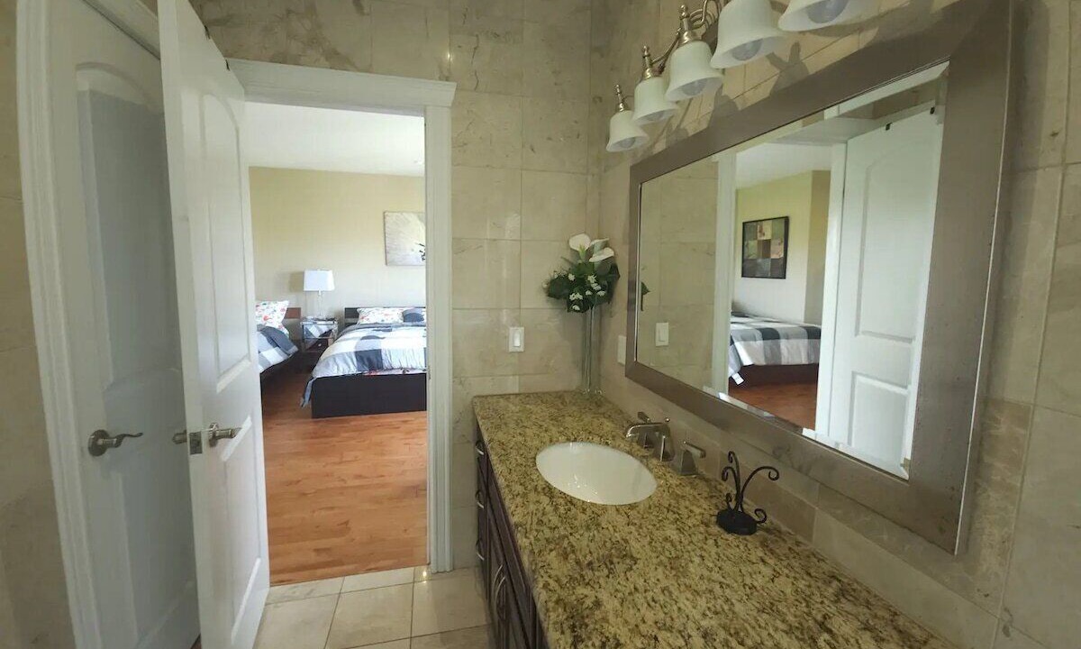 Photo of Bathroom in Carrying Place