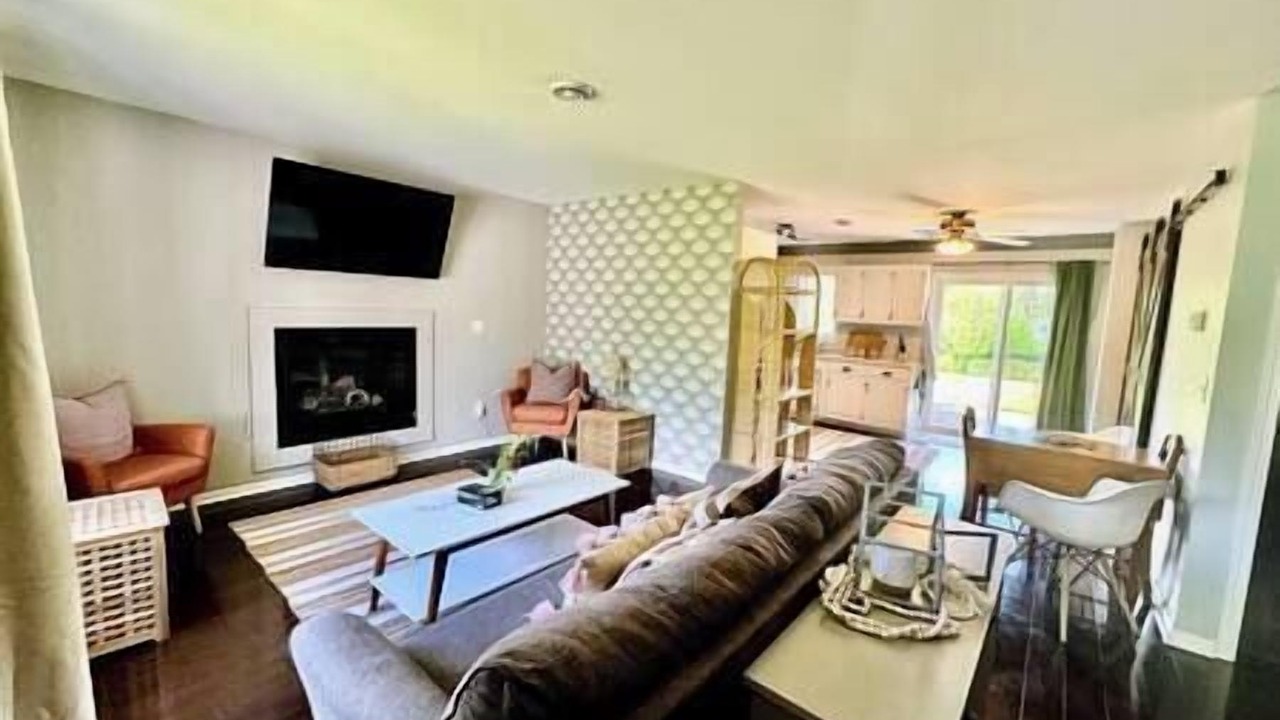 Photo of Livingroom in Sturgeon Lake
