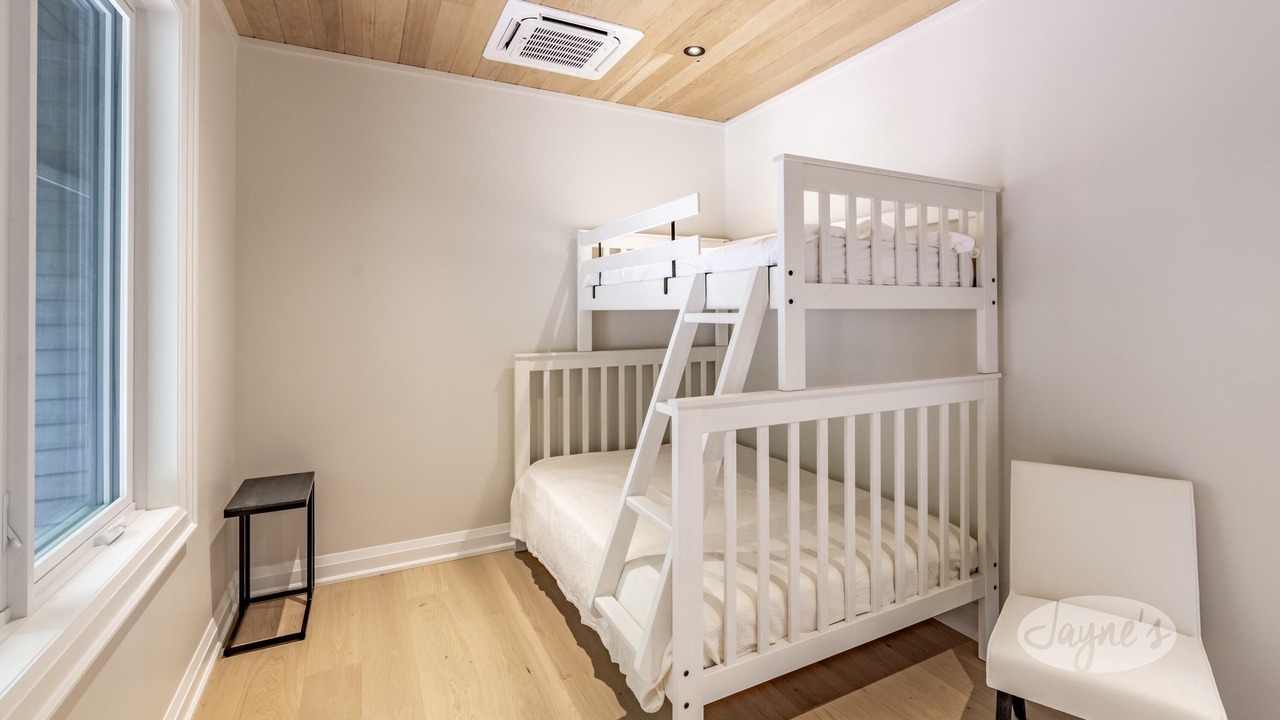 Photo of Bedroom in Rosseau