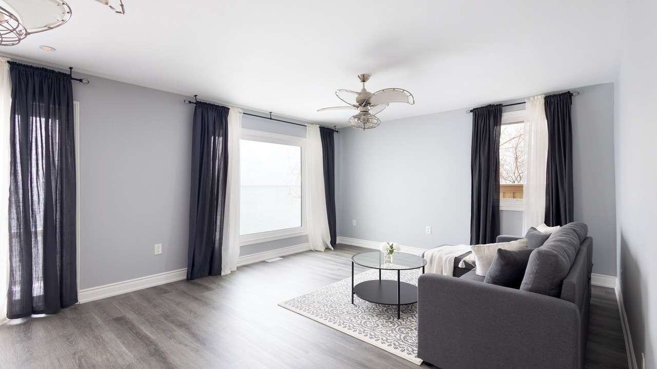 Photo of Livingroom in Stoney Creek