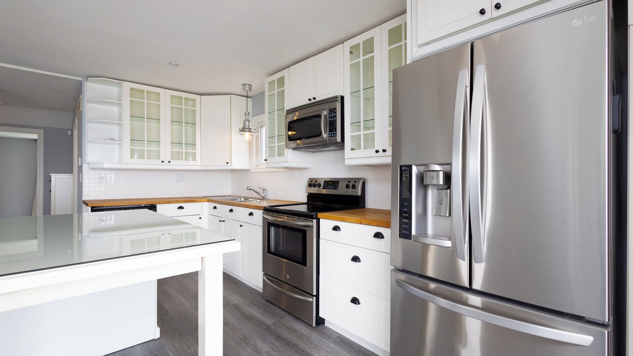 Photo of Kitchen in Stoney Creek
