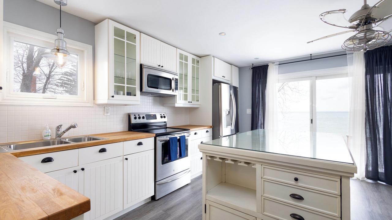 Photo of Kitchen in Stoney Creek