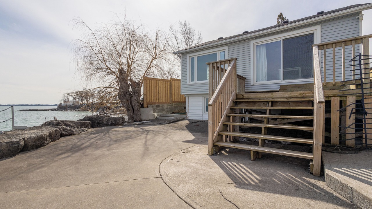 Photo of Outdoor in Stoney Creek
