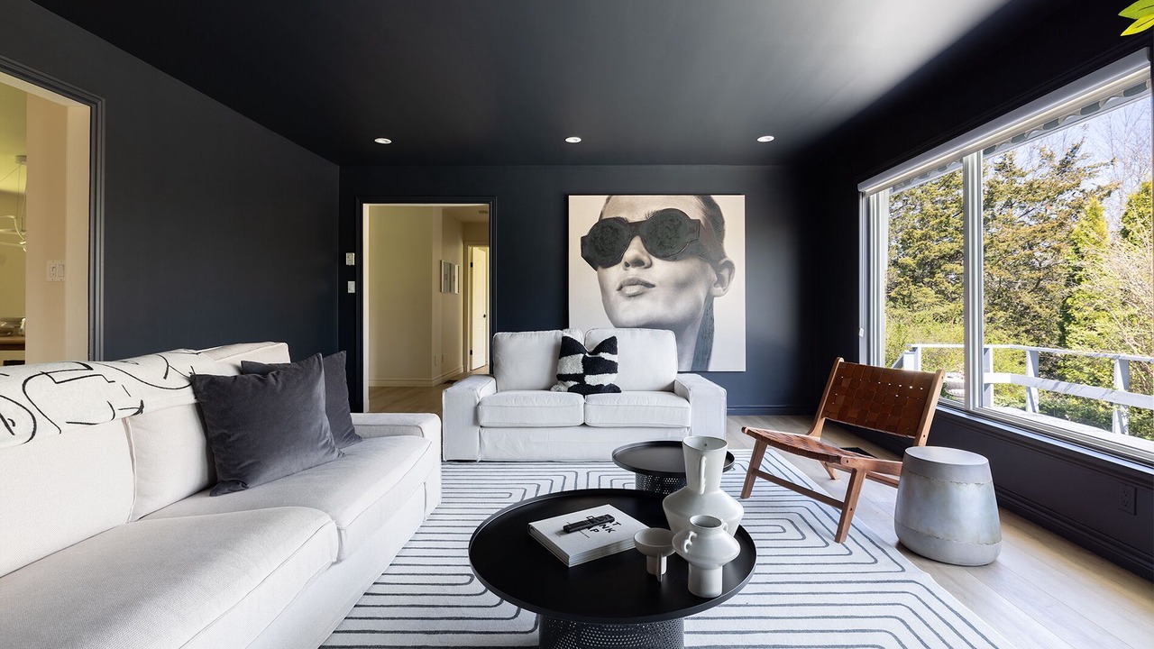 Photo of Livingroom in Prince Edward