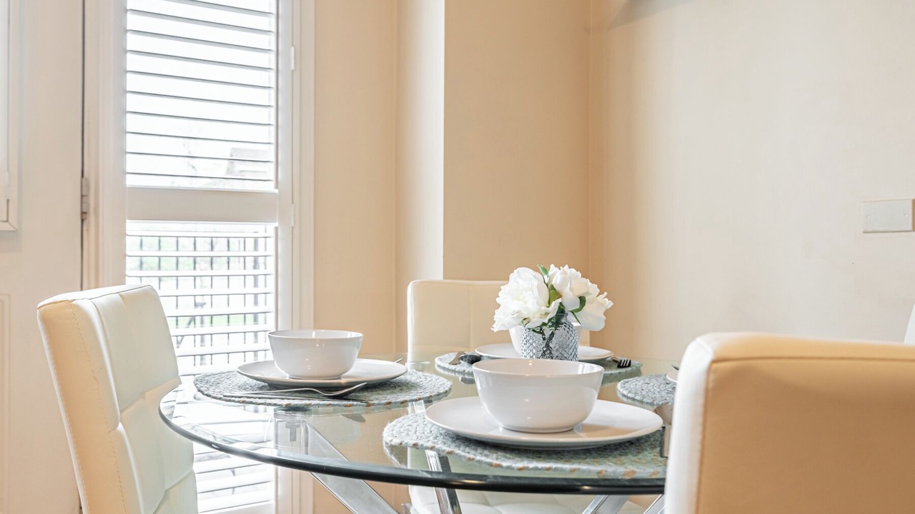 Photo of Livingroom in Churchill Meadows