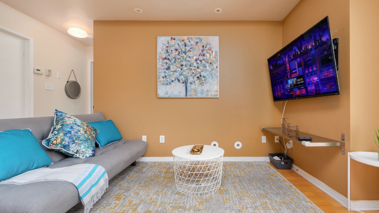 Photo of Livingroom in Churchill Meadows