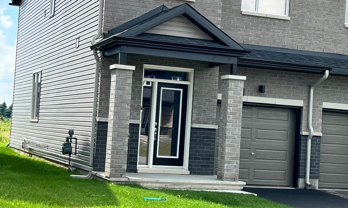 Photo of Outdoor in Ottawa Division