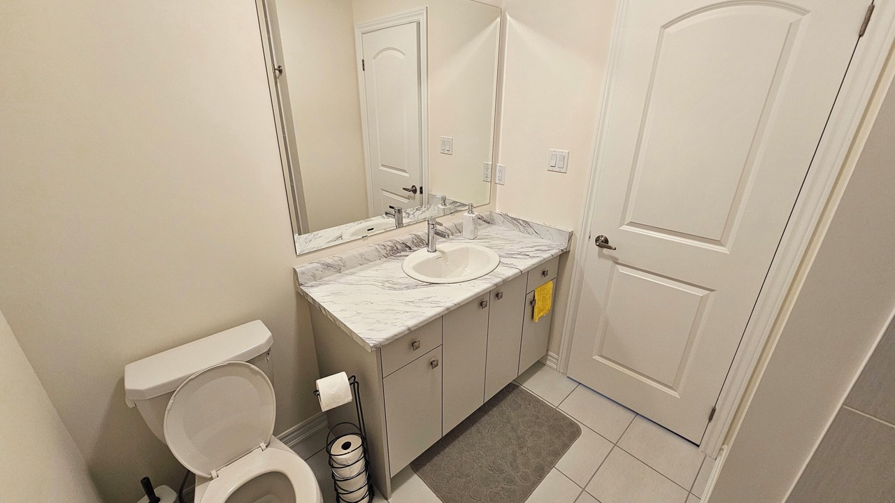 Photo of Bathroom in York Regional Municipality