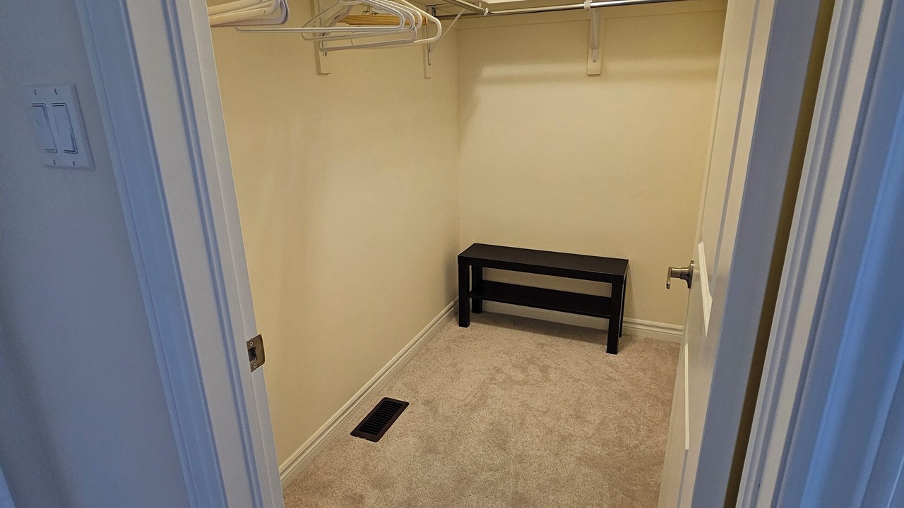 Photo of Bedroom in York Regional Municipality