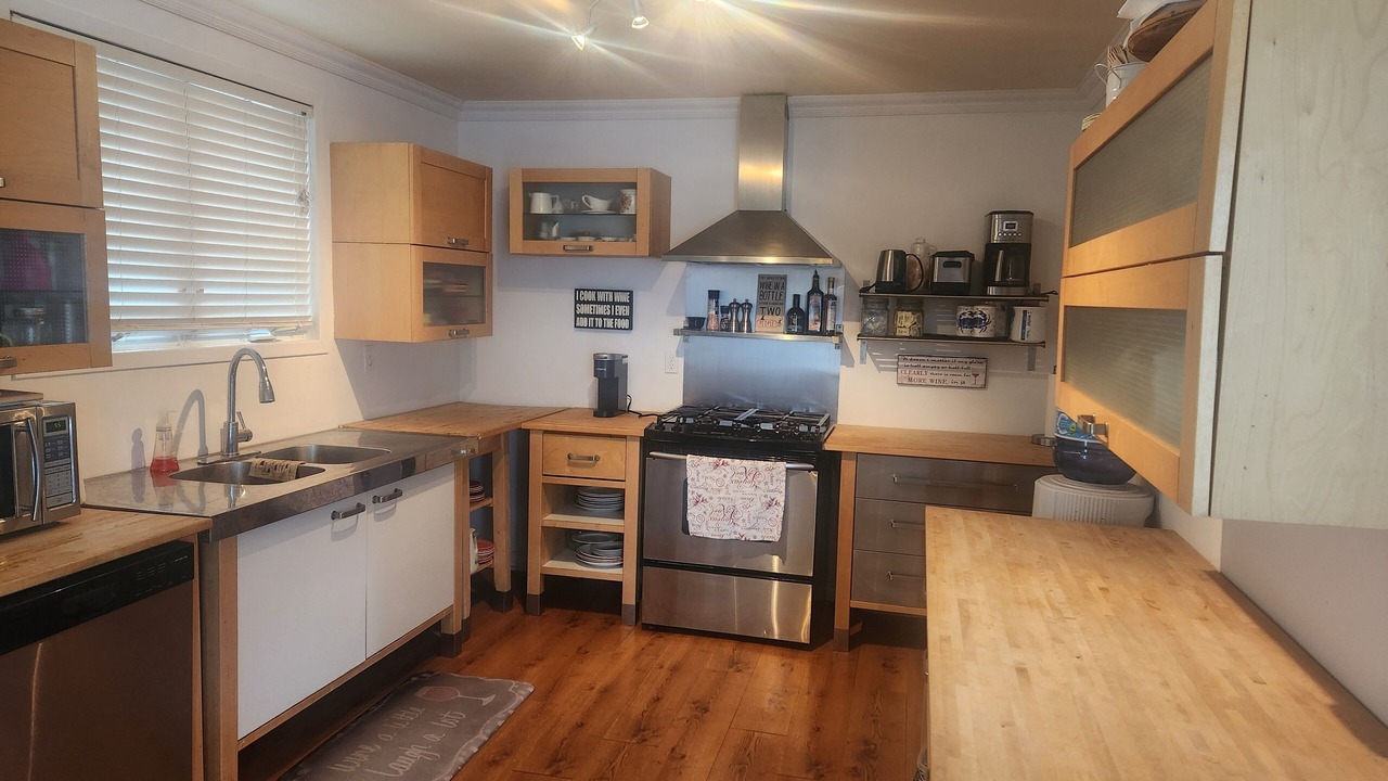 Photo of Kitchen in Scugog