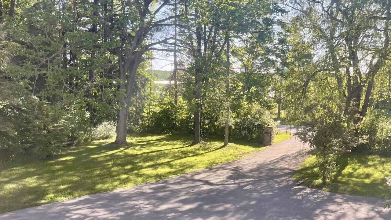 Photo of Outdoor in King