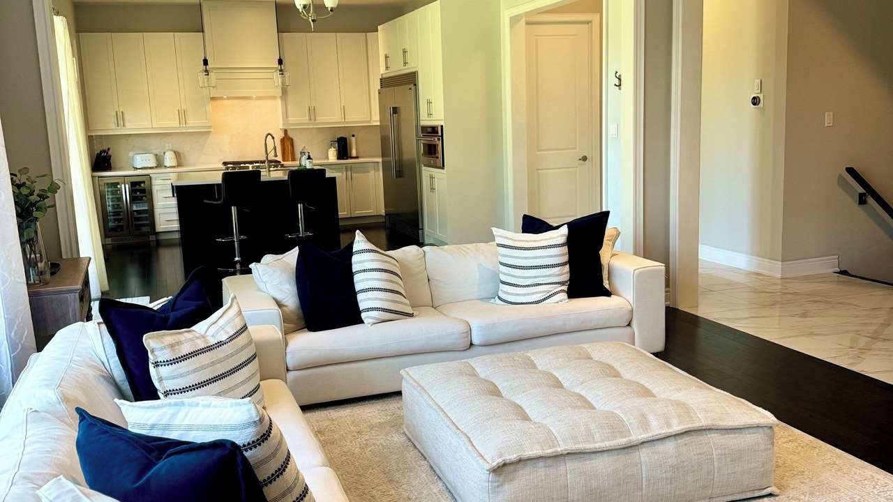 Photo of Livingroom in Stoney Creek