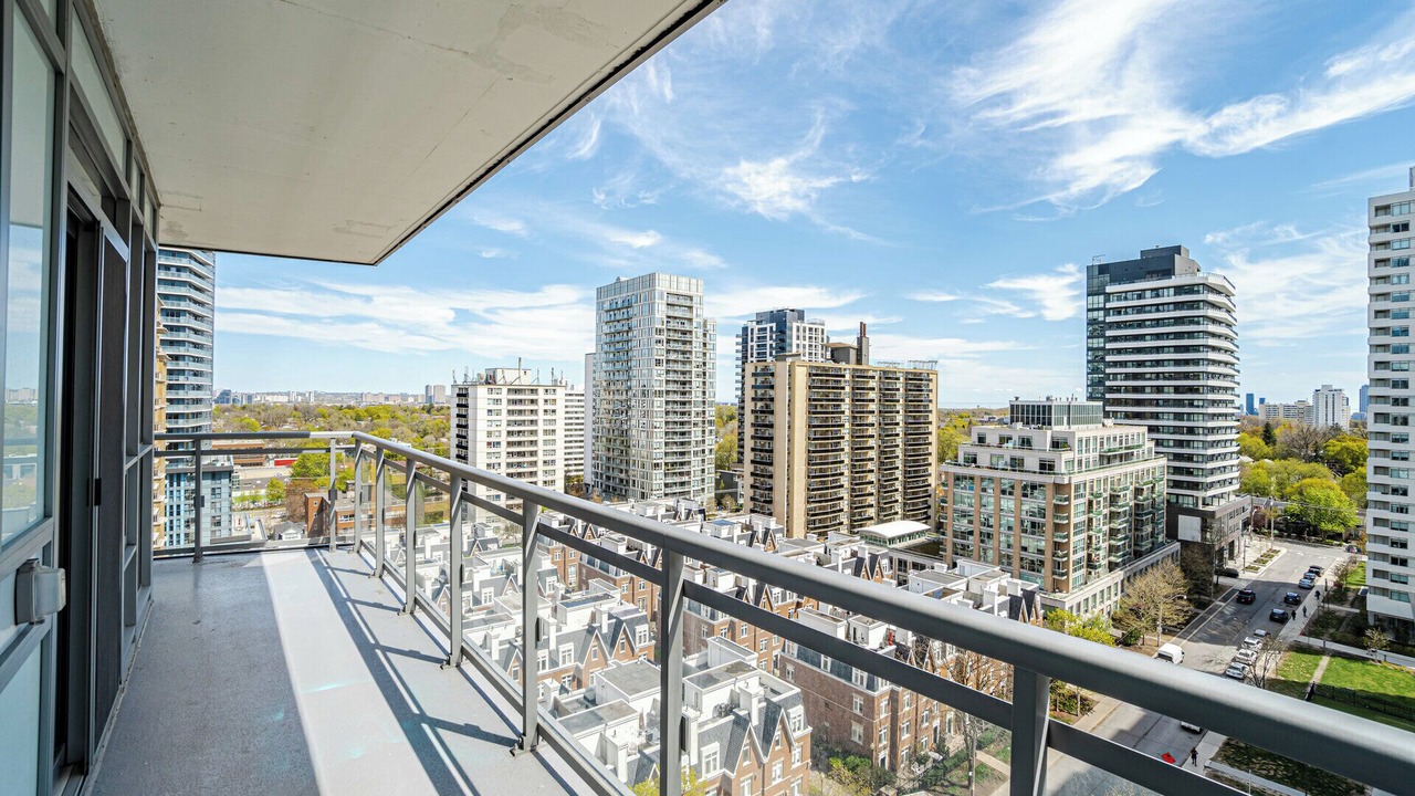 Photo of Outdoor in Yonge-Eglinton