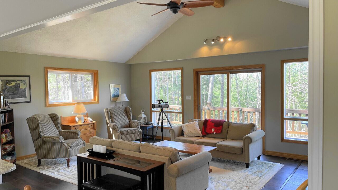 Photo of Livingroom in North Kawartha